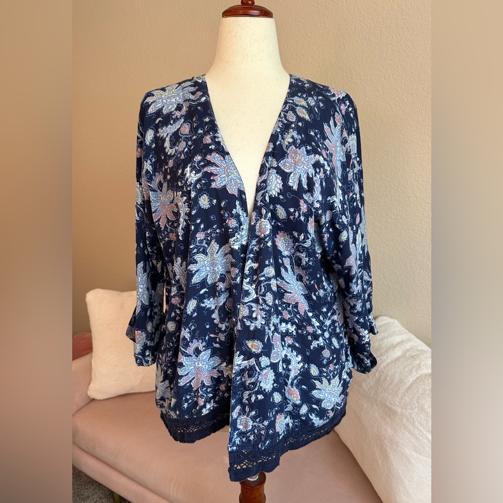 Roxy Kimono Coverup Blue & White Floral Viscose Crochet Hem Women’s S Beach